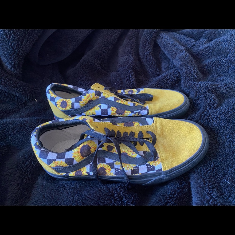 Sunflower custom Vans